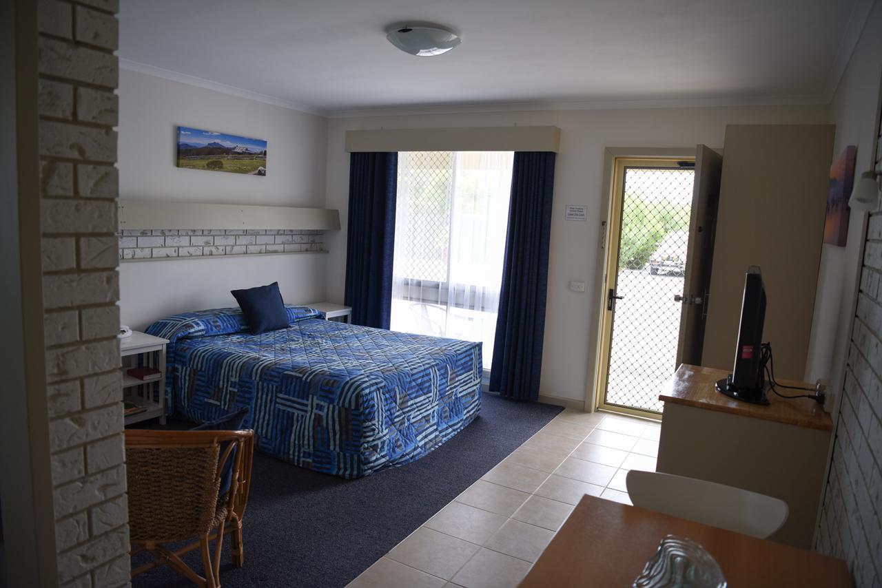 Culcairn Motor Inn Экстерьер фото